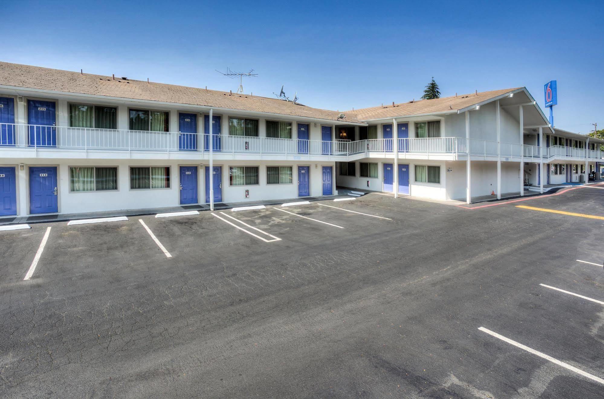 Motel 6-Tigard, Or - Portland South - Lake Oswego Exterior foto