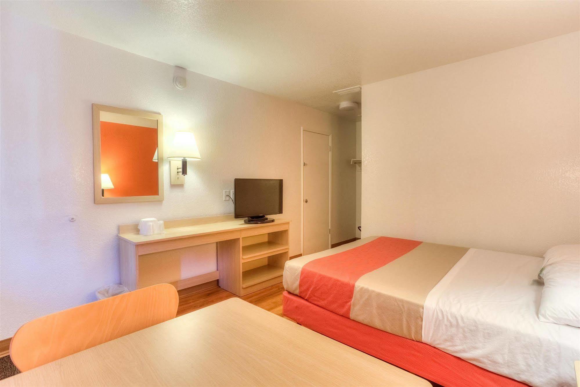 Motel 6-Tigard, Or - Portland South - Lake Oswego Exterior foto